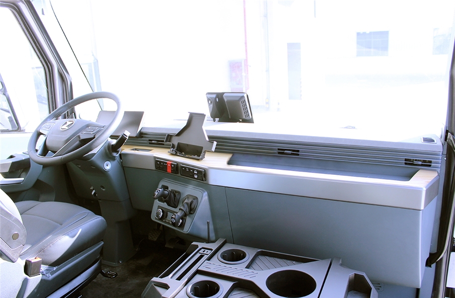 卡车仪表台